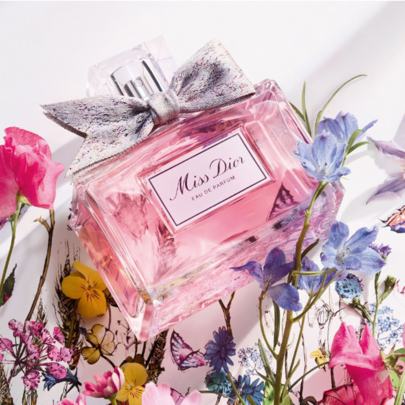 Dior Miss Dior Eau de Parfum 100ML bottle with floral design and elegant packaging.