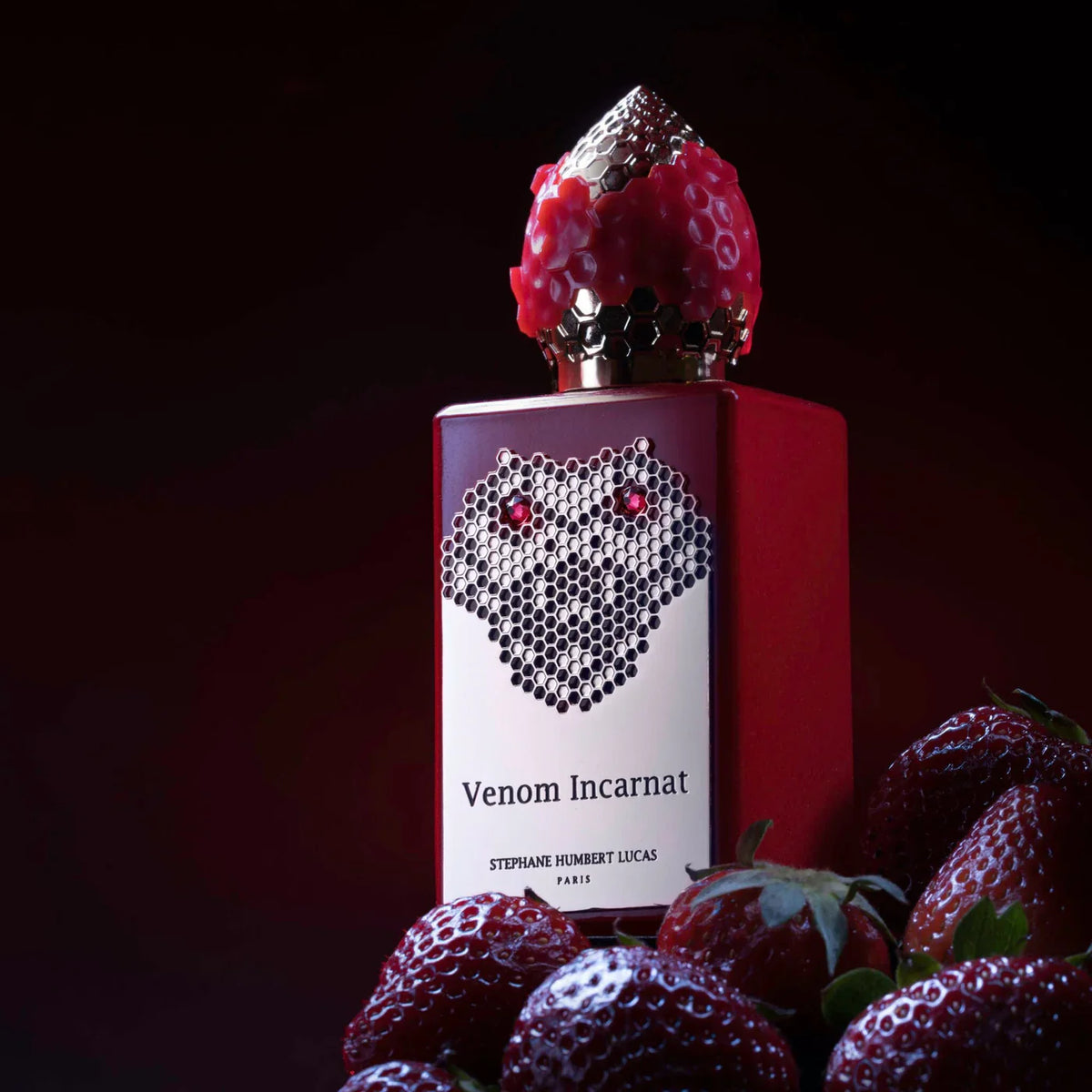Stéphane Humbert Lucas 777 Venom Incarnat 50ml fragrance bottle showcasing elegant glass design.